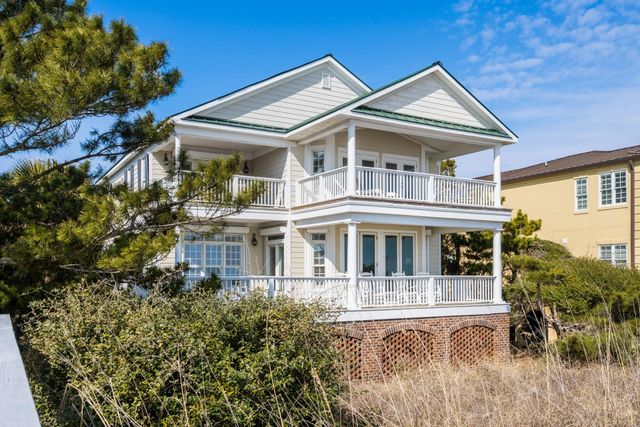 324 Sea Oats Circle, Pawleys Island, SC 29585