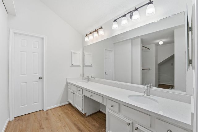 2923 Ashford Park Drive, Houston, TX 77082