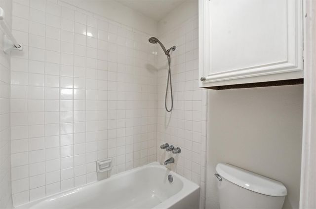 2923 Ashford Park Drive, Houston, TX 77082