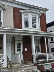 1819 ZARKER ST, Harrisburg, PA 17104