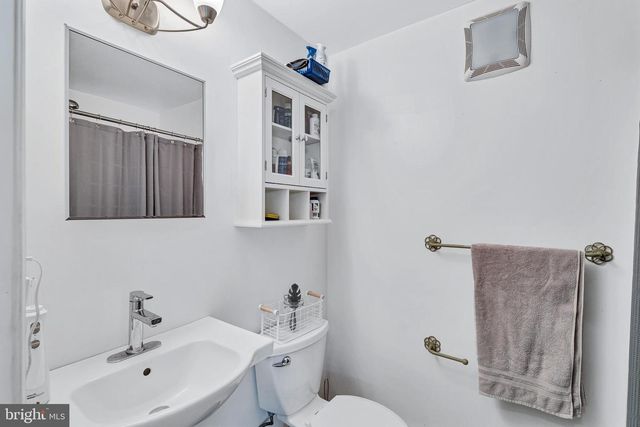 1030 CHESTER RIVER DR, Grasonville, MD 21638