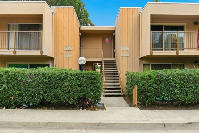 5700 Baltimore Drive 223, La Mesa, CA 91942