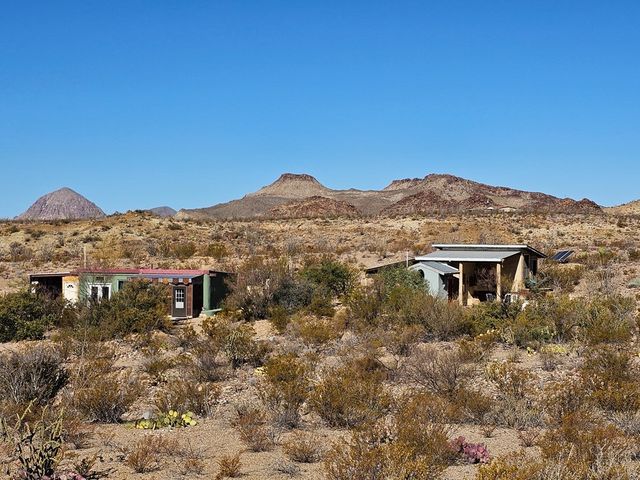 881 Mud Spring Road, Terlingua, TX 79852