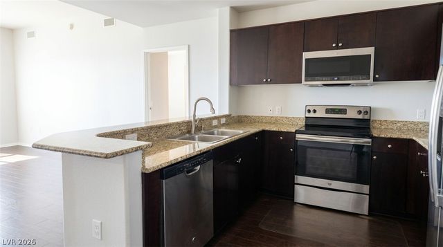 8255 Las Vegas Blvd Boulevard 1518, Las Vegas, NV 89123