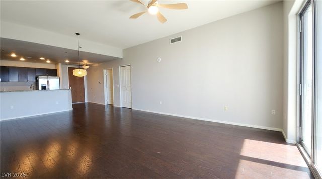 8255 Las Vegas Blvd Boulevard 1518, Las Vegas, NV 89123