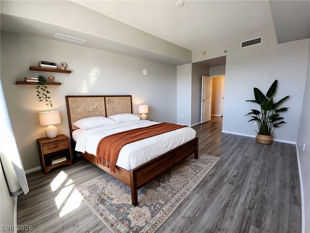 8255 Las Vegas Blvd Boulevard 1518, Las Vegas, NV 89123