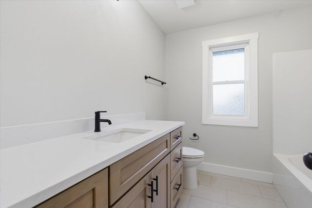 5555 E Wild Horse Drive, Springfield, MO 65802