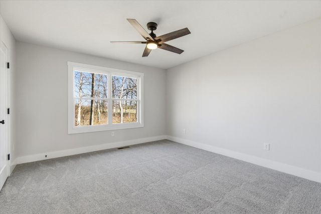 5555 E Wild Horse Drive, Springfield, MO 65802