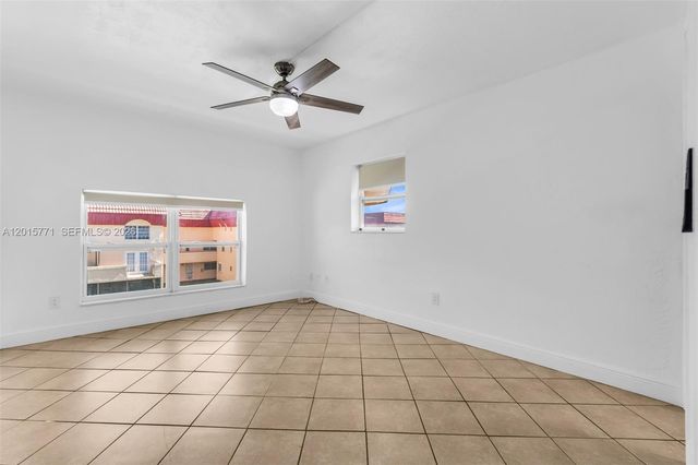 10903 N Kendall Dr 222, Miami, FL 33176