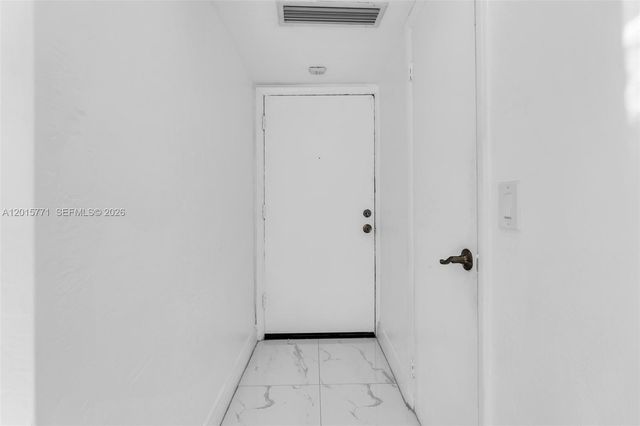 10903 N Kendall Dr 222, Miami, FL 33176