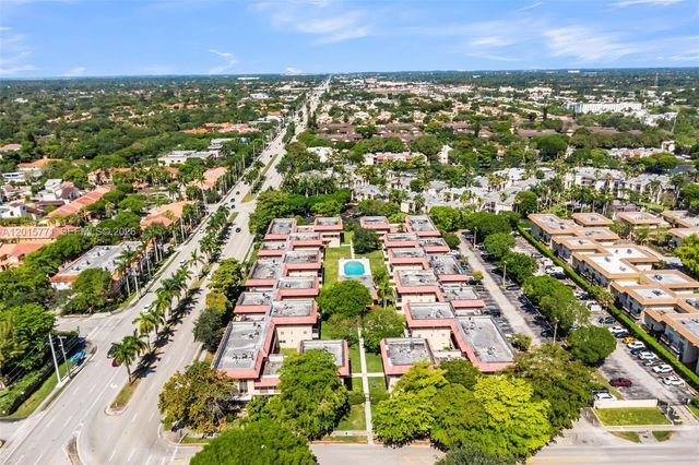 10903 N Kendall Dr 222, Miami, FL 33176