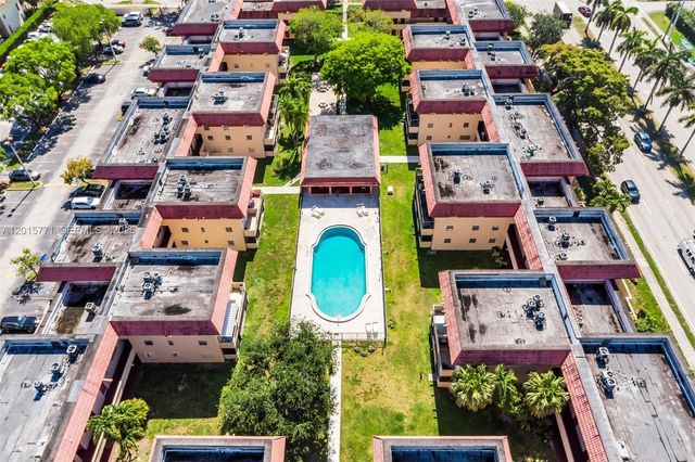 10903 N Kendall Dr 222, Miami, FL 33176