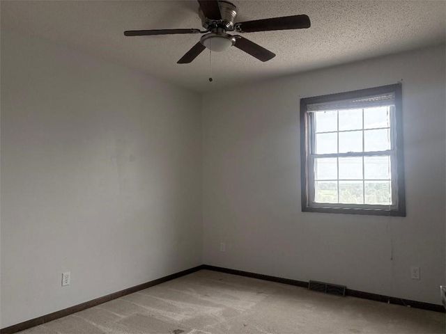 39350 Business 10 Highway, Richmond, MO 64085