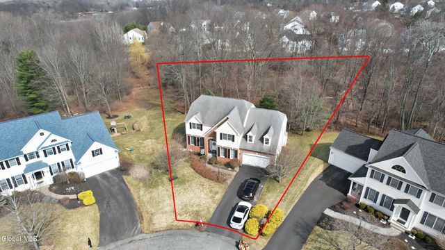22 Wayfield Lane, Colonie, NY 12047