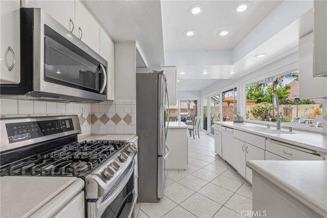 4395 Avenida Carmel, Cypress, CA 90630