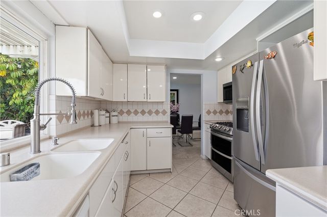 4395 Avenida Carmel, Cypress, CA 90630