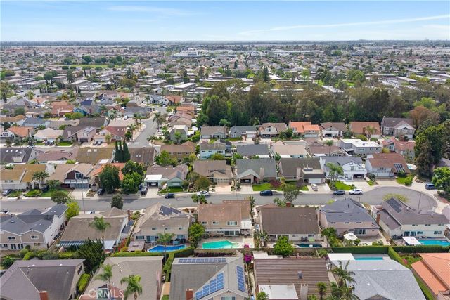 4395 Avenida Carmel, Cypress, CA 90630