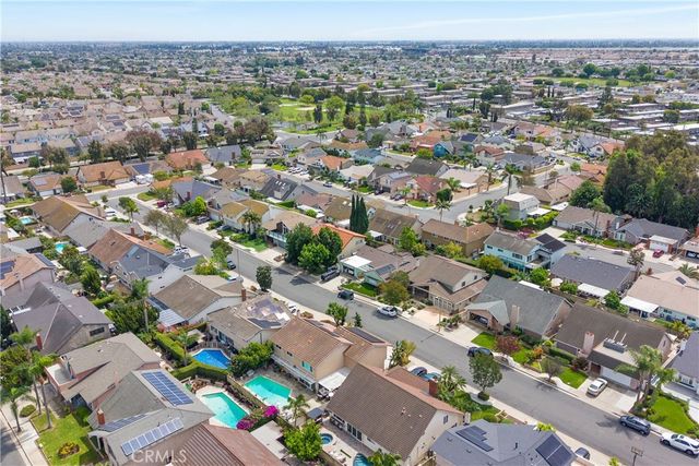 4395 Avenida Carmel, Cypress, CA 90630