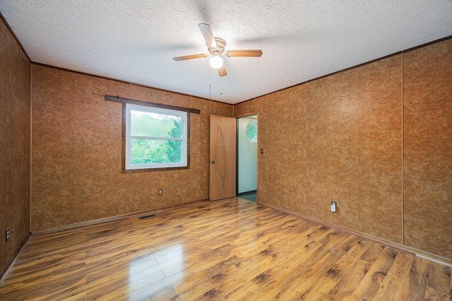 1959 Chapel Creek Road, Chillicothe, OH 45601
