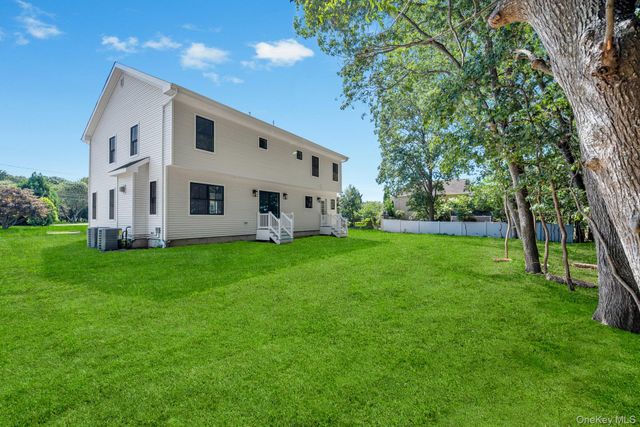 84 W James Hawkins Road, Moriches, NY 11955