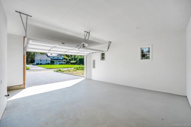 84 W James Hawkins Road, Moriches, NY 11955