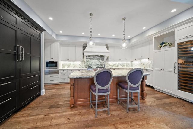 1102 PALM VIEW AVENUE, Belleair, FL 33756