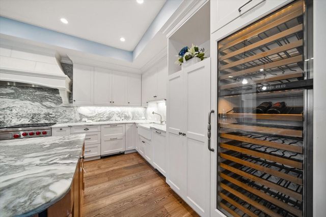 1102 PALM VIEW AVENUE, Belleair, FL 33756