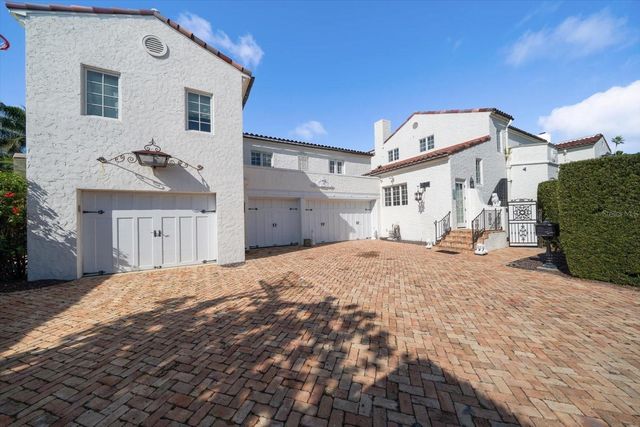 1102 PALM VIEW AVENUE, Belleair, FL 33756