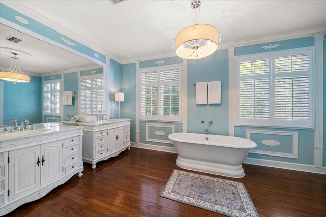 1102 PALM VIEW AVENUE, Belleair, FL 33756