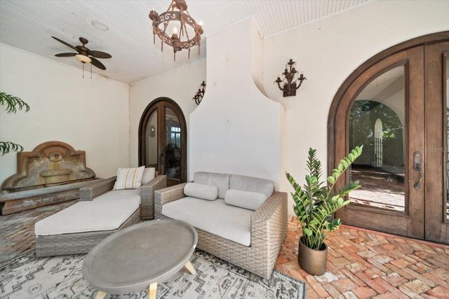 1102 PALM VIEW AVENUE, Belleair, FL 33756