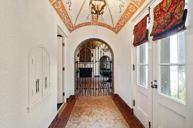 1102 PALM VIEW AVENUE, Belleair, FL 33756