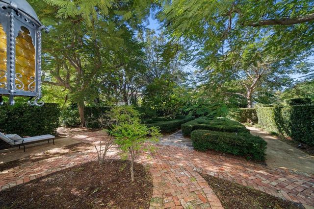 1102 PALM VIEW AVENUE, Belleair, FL 33756