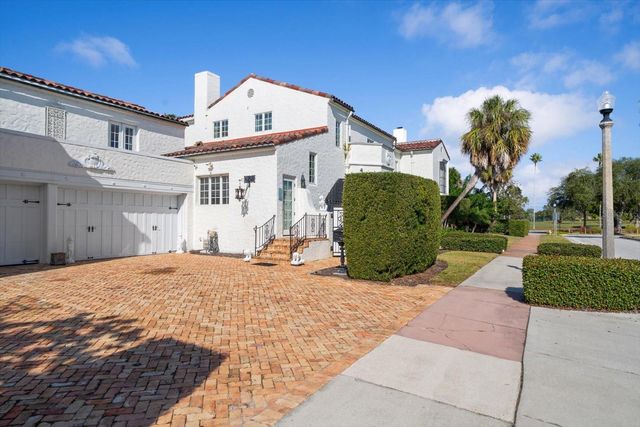 1102 PALM VIEW AVENUE, Belleair, FL 33756