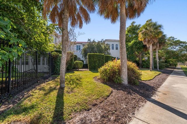 1102 PALM VIEW AVENUE, Belleair, FL 33756