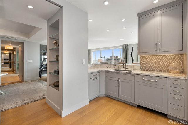 1200 California Street 19C, San Francisco, CA 94109