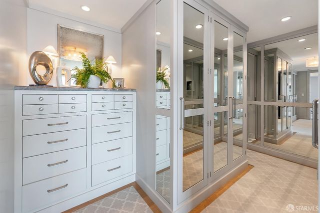 1200 California Street 19C, San Francisco, CA 94109