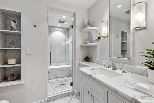 1200 California Street 19C, San Francisco, CA 94109