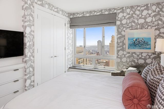 1200 California Street 19C, San Francisco, CA 94109