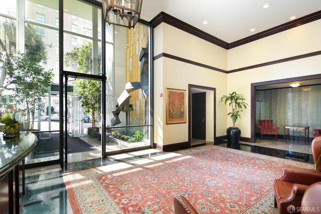 1200 California Street 19C, San Francisco, CA 94109