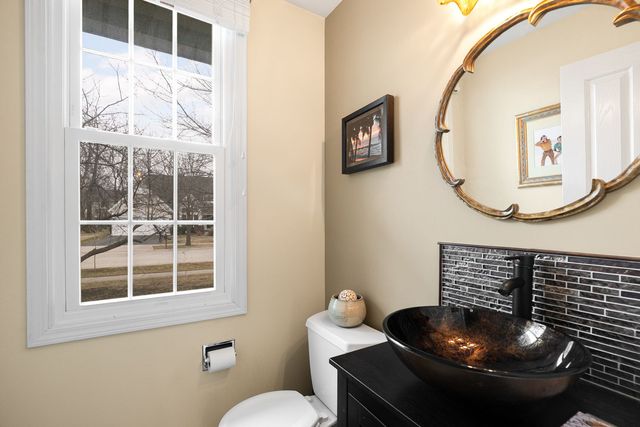 1145 Oxford Lane, Lake Zurich, IL 60047