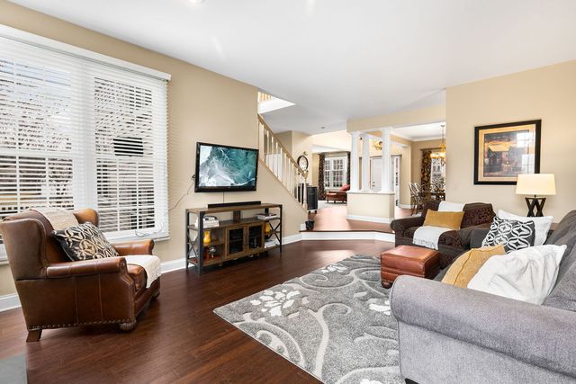 1145 Oxford Lane, Lake Zurich, IL 60047