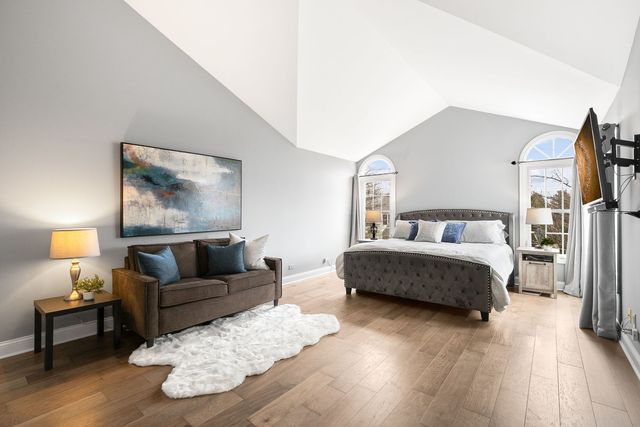 1145 Oxford Lane, Lake Zurich, IL 60047