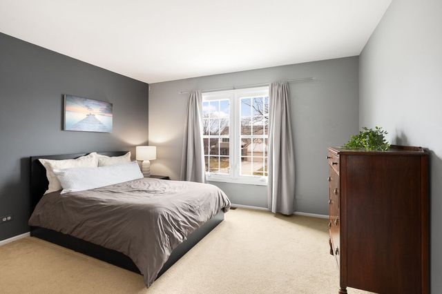 1145 Oxford Lane, Lake Zurich, IL 60047