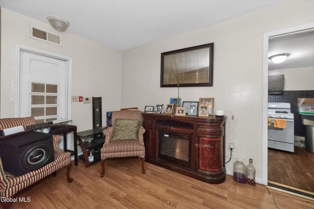 796 Livingston Avenue, Albany, NY 12206