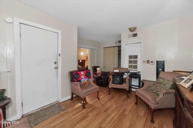 796 Livingston Avenue, Albany, NY 12206