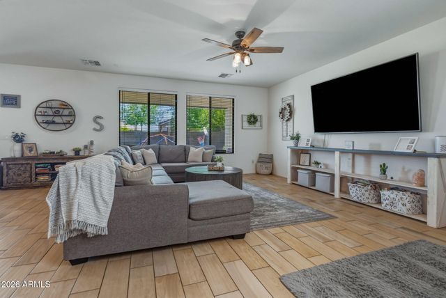 12033 W BRILES Road, Peoria, AZ 85383