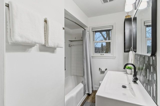 555 Glen Drive, Madison, WI 53711