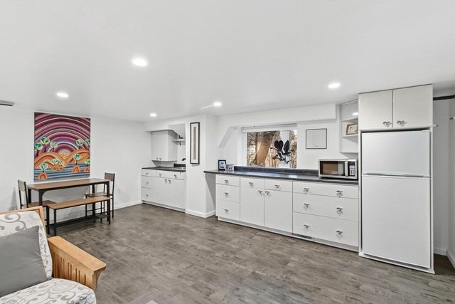 555 Glen Drive, Madison, WI 53711