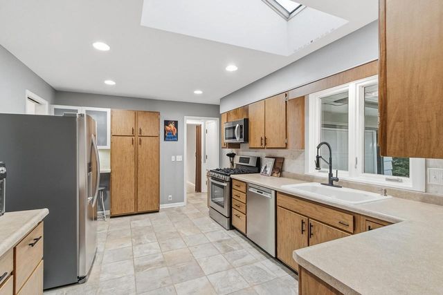 555 Glen Drive, Madison, WI 53711