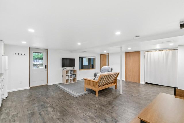 555 Glen Drive, Madison, WI 53711